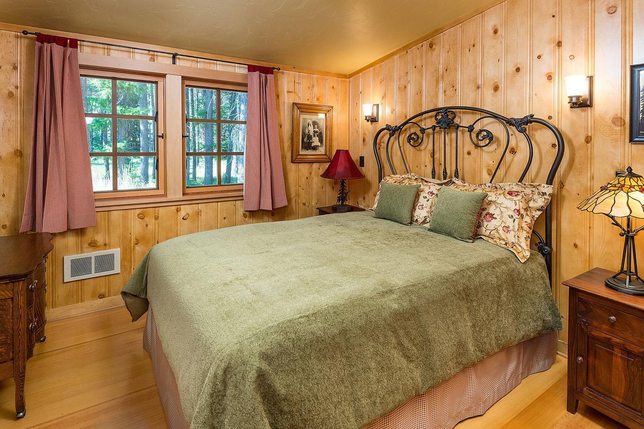 Lake Creek Lodge Bend Exterior photo